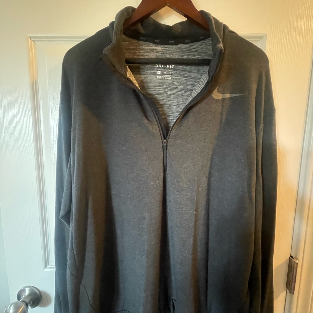 Nike Dri-FIT Men’s XL Gray Full Zip Hooded Athletic Jacket Hoodie